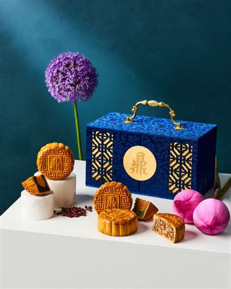 designer mooncakes